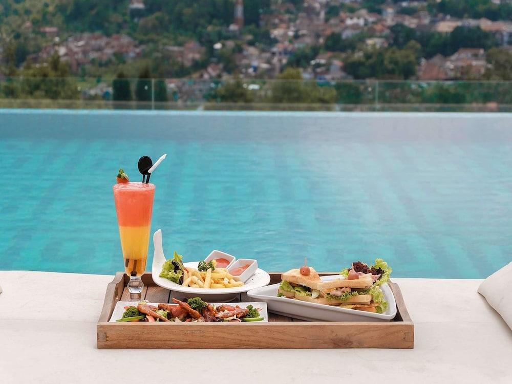 Art Deco Luxury Hotel & Residence Bandung Exterior photo