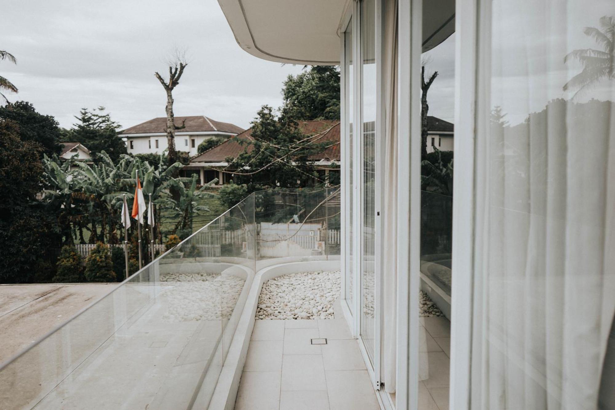 Art Deco Luxury Hotel & Residence Bandung Exterior photo